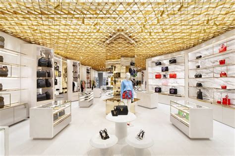 versace store houston